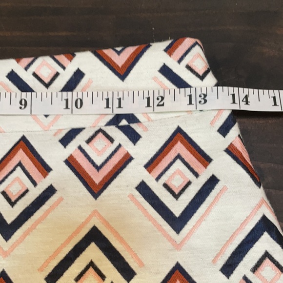 Ann Taylor skirt (Size 0P) - Picture 4 of 6